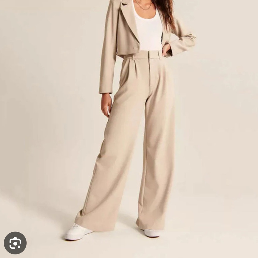 Abercrombie Pleated Pants